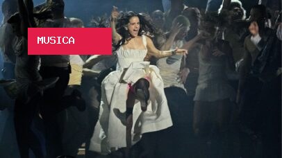 Marina Sena participa de show de Rosalía e fala sobre relacionamento aberto
