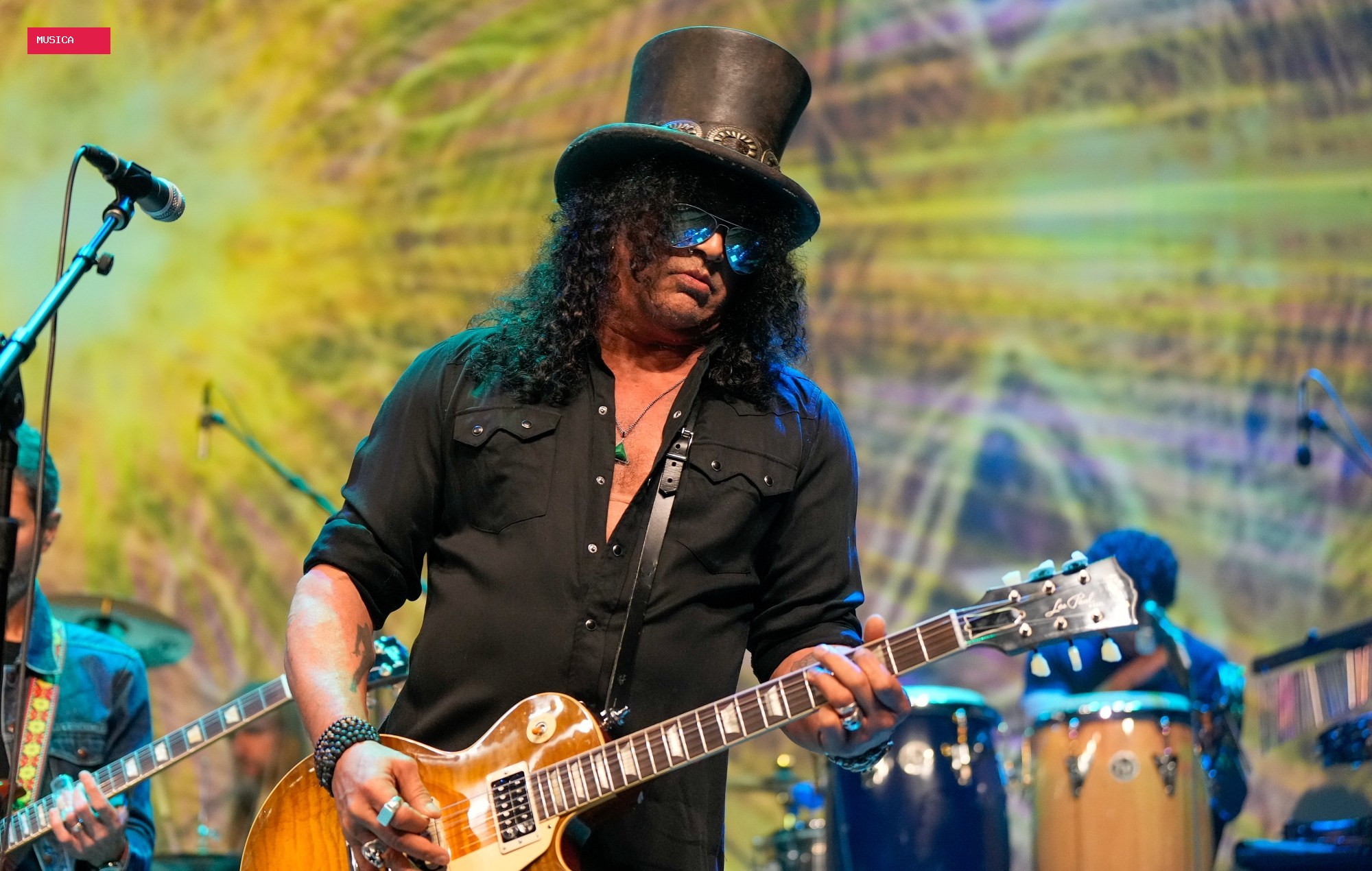 Slash teases new Guns N’ Roses album: “There’s a lot of writing going down”