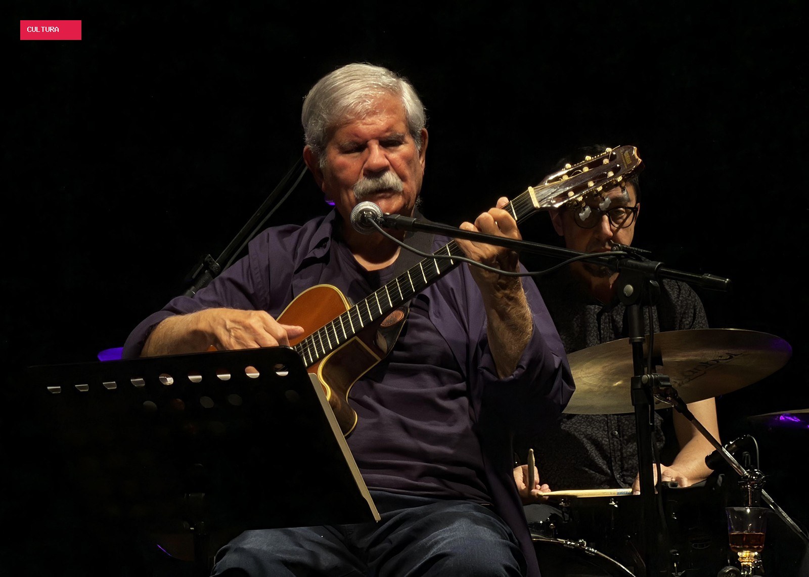 É bonito de se ver o show em que Dori Caymmi canta e honra a própria família