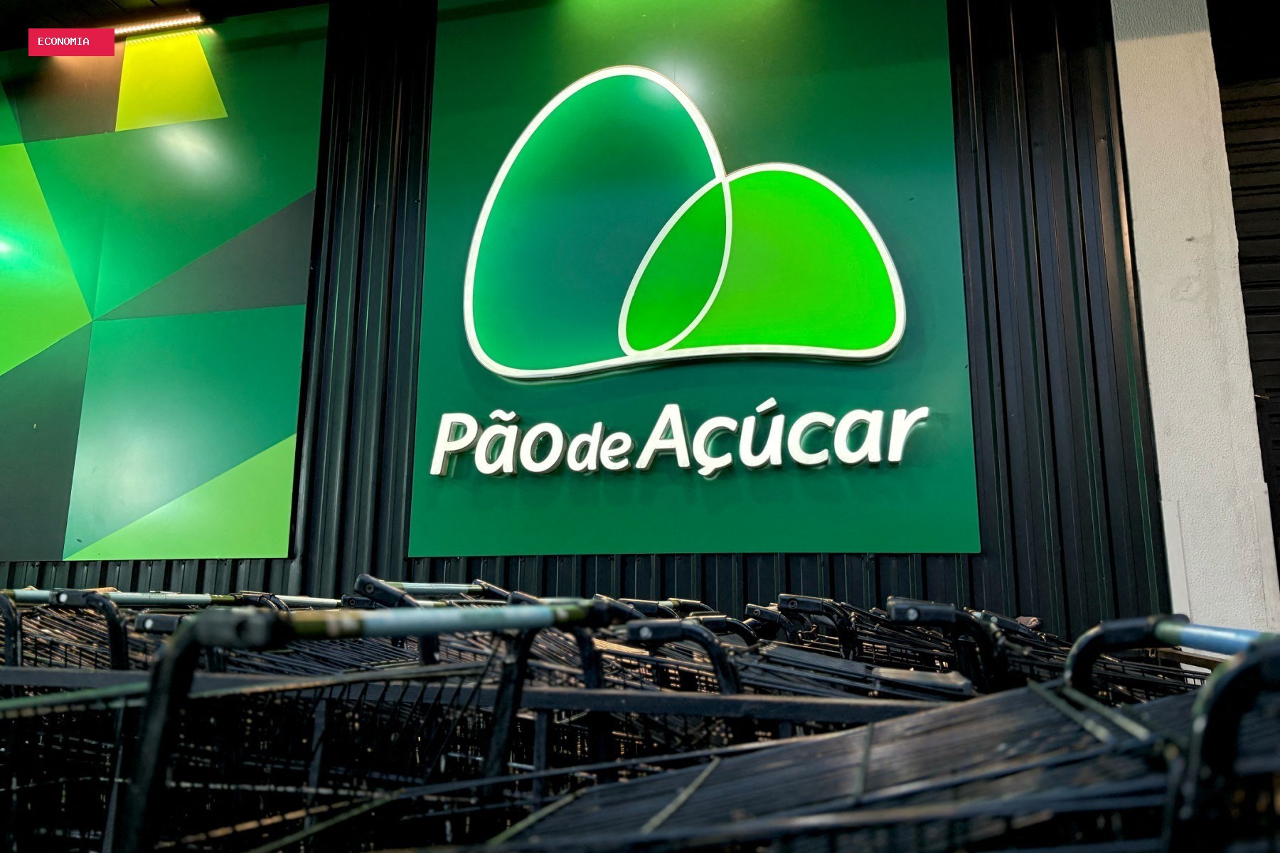 Mais lojas, mais problemas? Entenda por que supermercados já não apostam tanto em lojas físicas