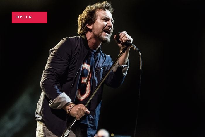 A música do Pearl Jam que Eddie Vedder escreveu após perder Johnny Ramone