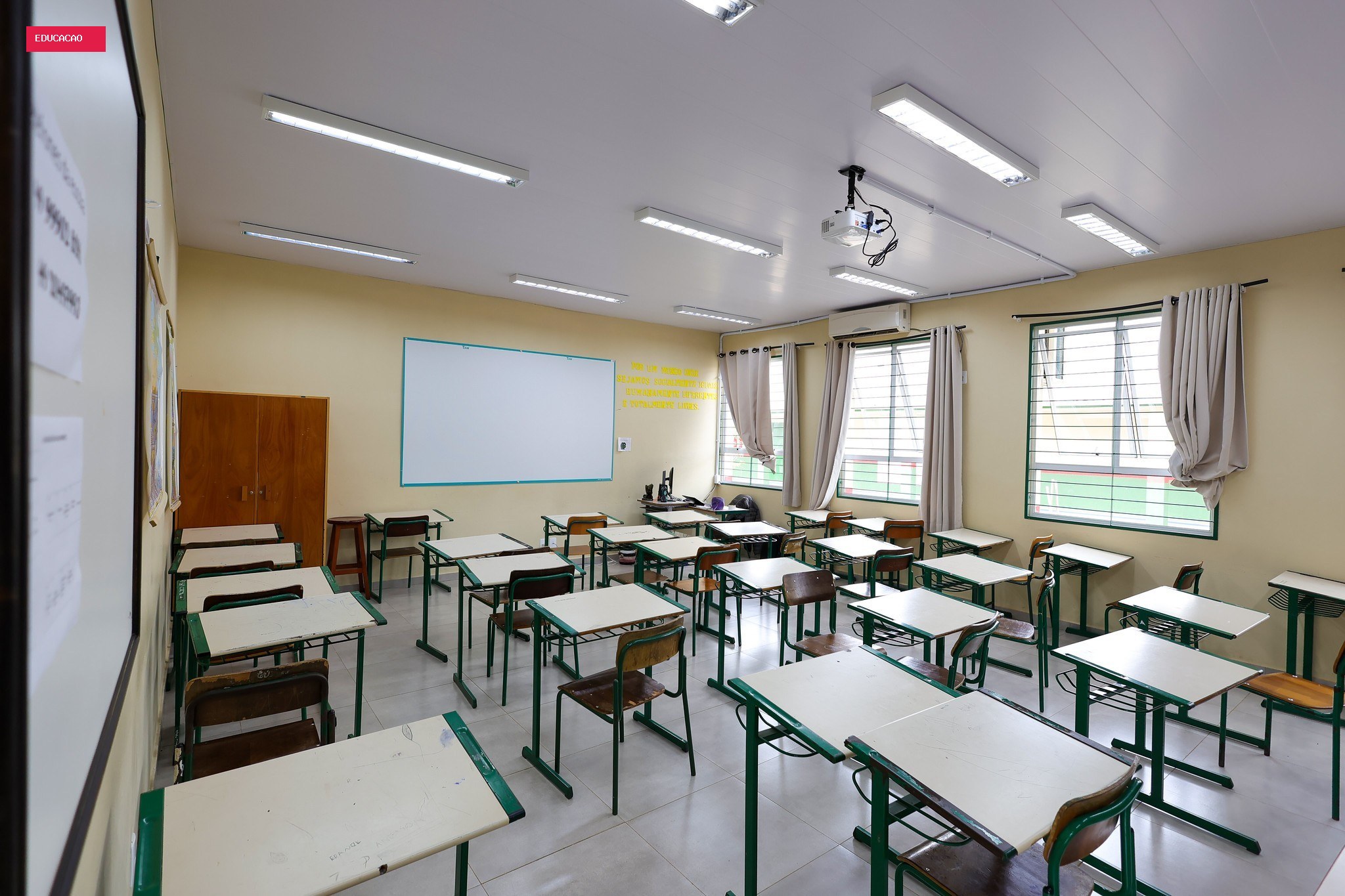 Índices da educação básica melhoram em SC e Florianópolis, mas aprendizagem ainda é desafio, dizem especialistas