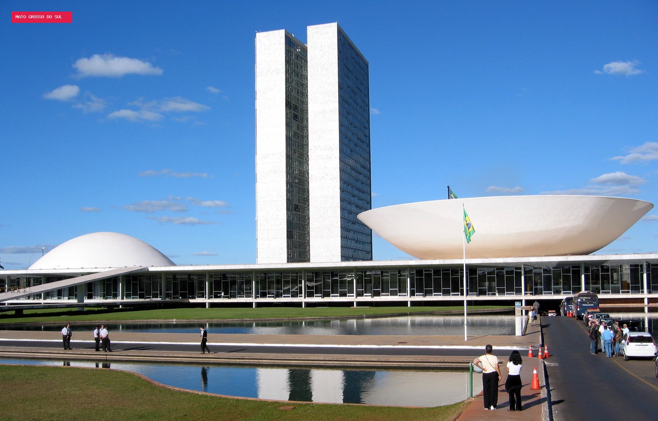 Congresso analisa fim da escala 6×1 e tributação de compras internacionais