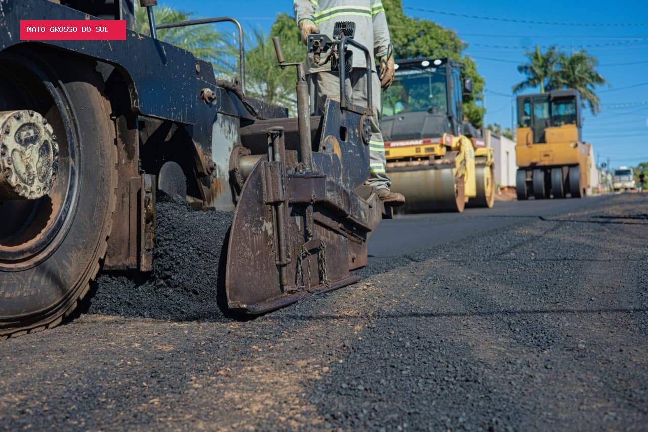 Prefeitura investe R$ 165 milhões para asfalto em 24 bairros de Campo Grande