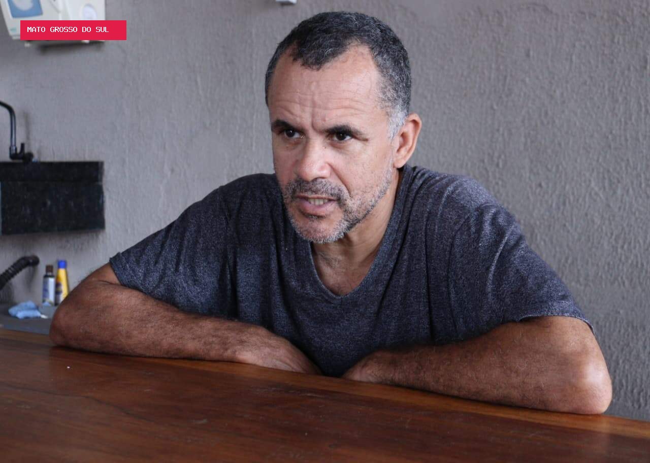 Açougueiro relata 9 dias de angústia após erro em teste de HIV