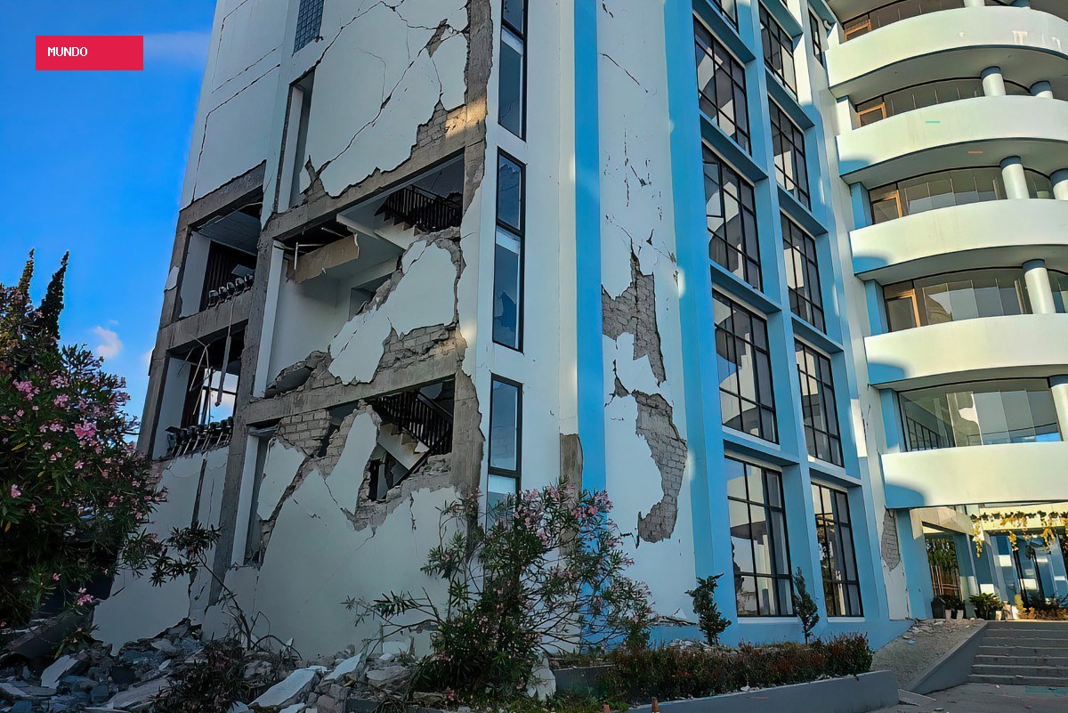 Terremoto de magnitude 7,7 atinge a costa da Indonésia, causa estragos e deixa mortos