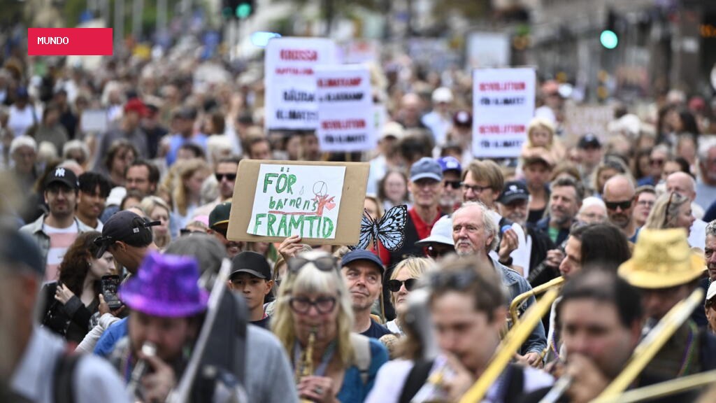Thousands rally in Sweden to protest climate policies ahead of general election