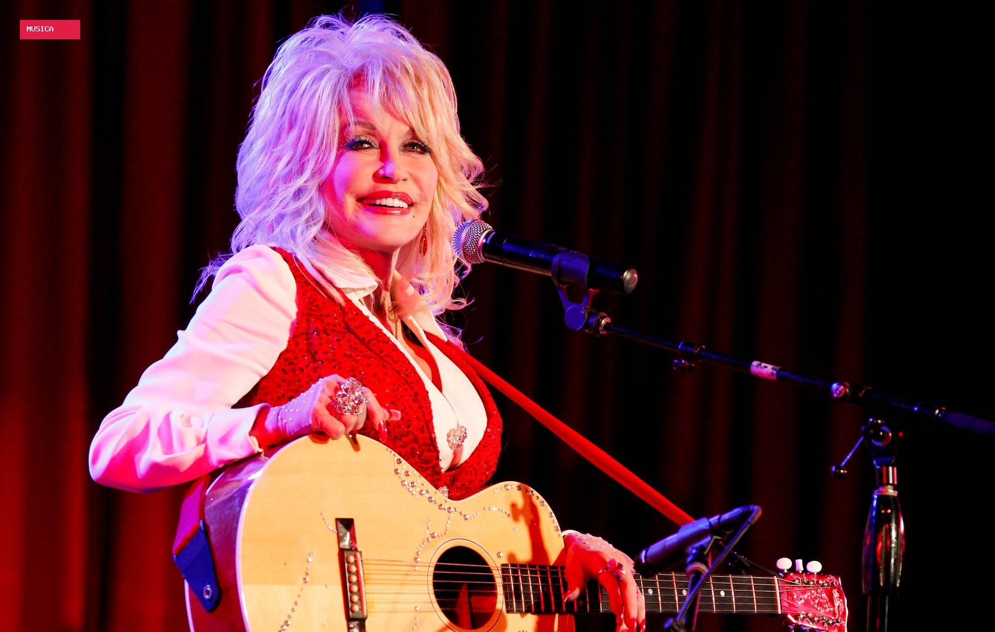 Nashville airport to be renamed for Dolly Parton after petition reaches over 160,000 signatures