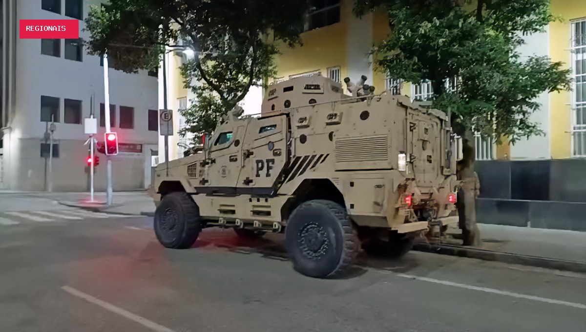 PF mira esquema de fraude na emissão de CPFs e cumpre mandados na Cidade de Deus com blindados