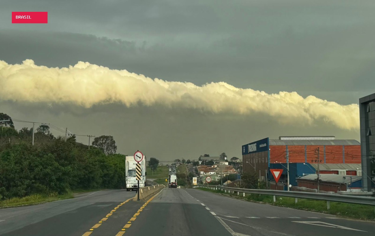 Nuvem rolo intriga morador e 'preenche' céu no interior de SP: 'Espetáculo da natureza'