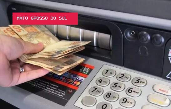 Mais da metade dos trabalhadores chega ao fim do mês sem dinheiro