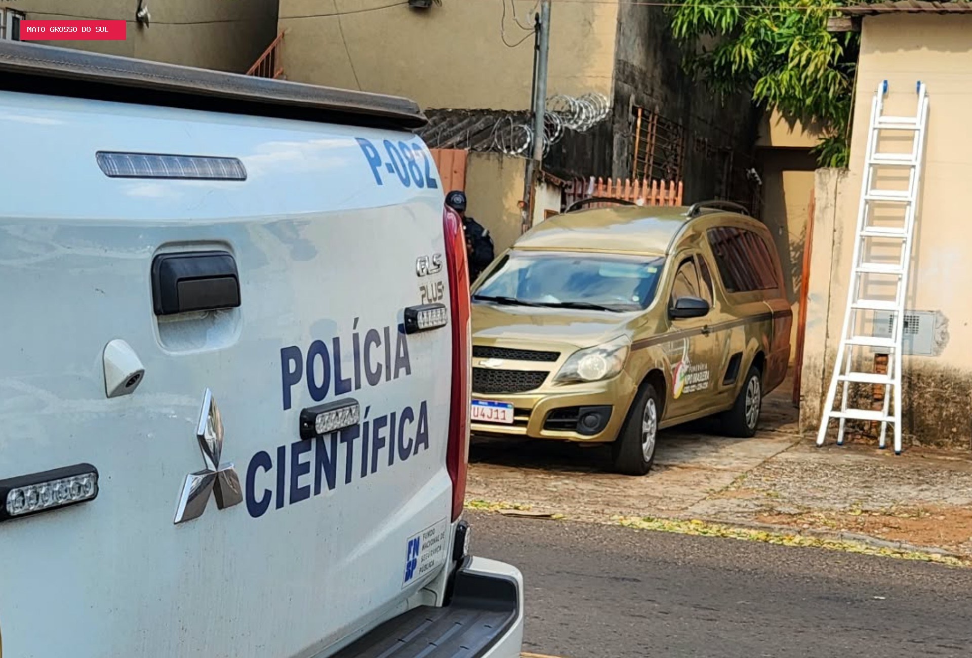 Mãe encontra filha morta no sofá de casa em Campo Grande; marido se apresenta à polícia