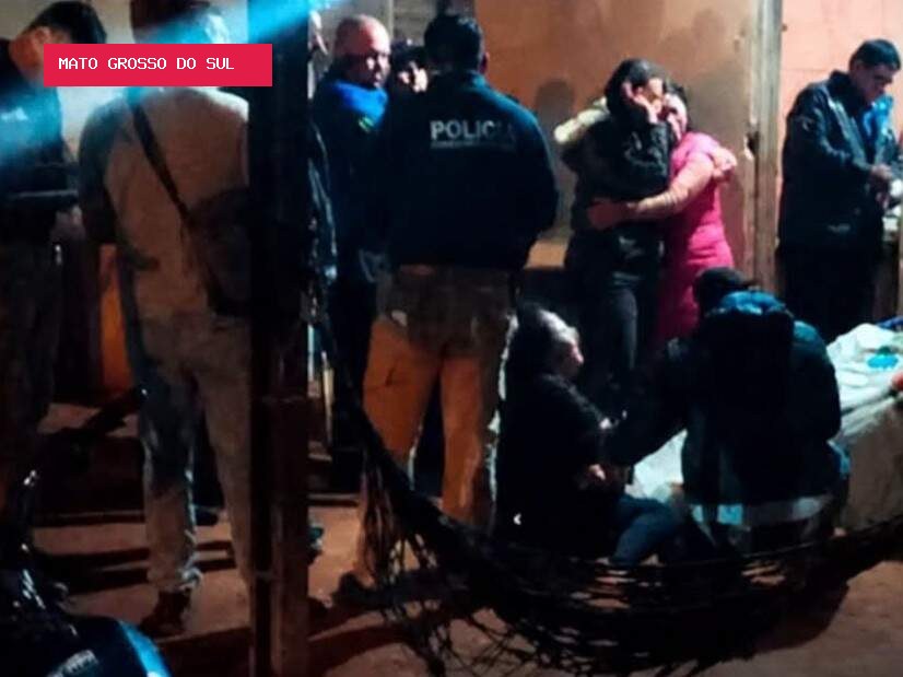 Homem de 56 anos é morto a tiros enquanto dormia na varanda de casa