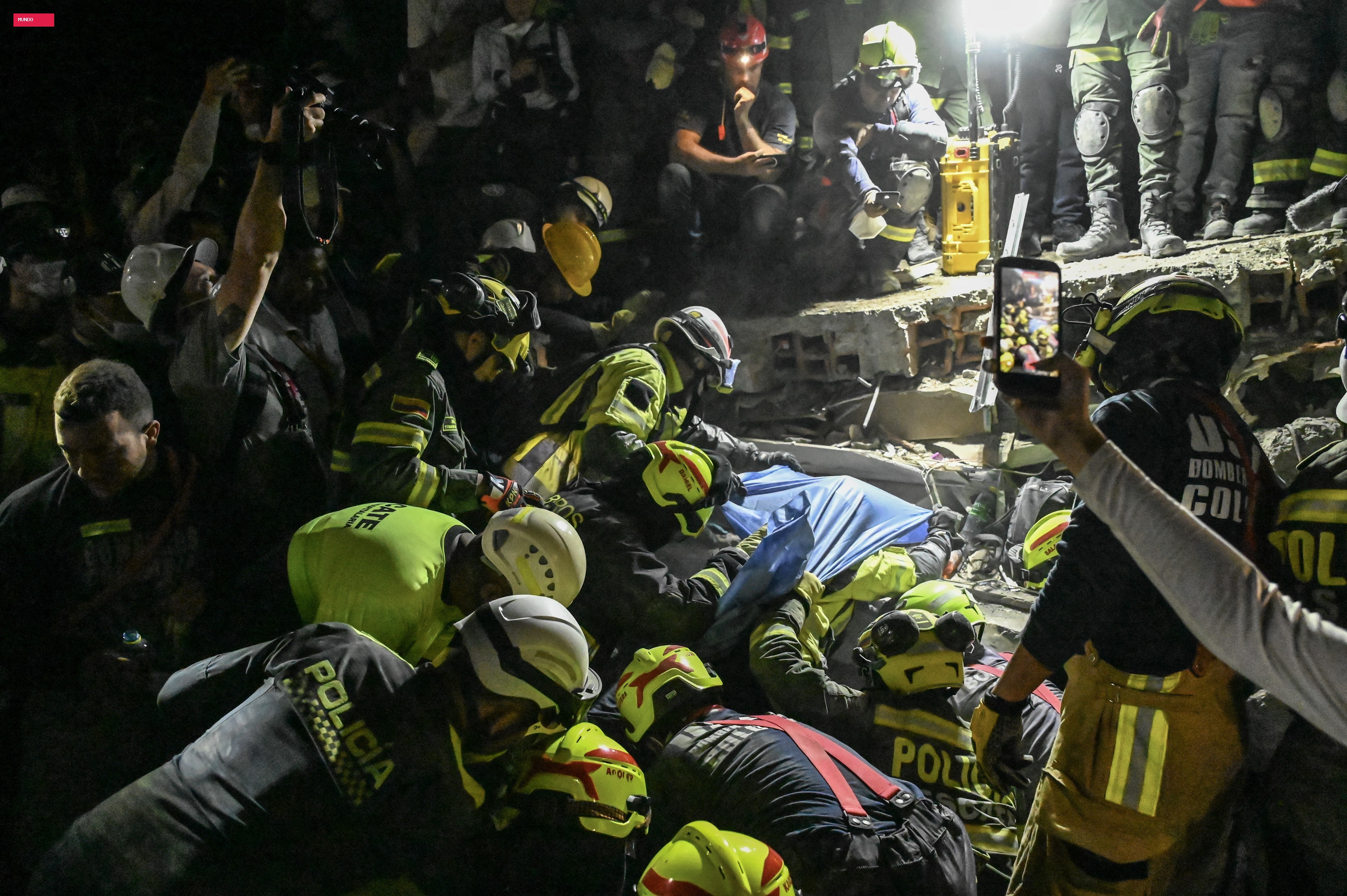 Morre mulher que ficou por mais tempo sob os escombros do terremoto na Colômbia