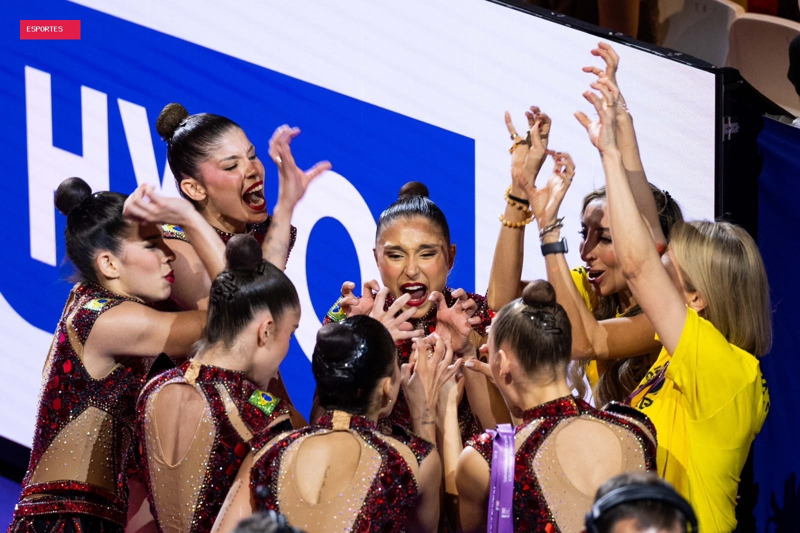 Brasil é bronze no conjunto do Mundial de ginástica rítmica e fatura vaga nas Olimpíadas