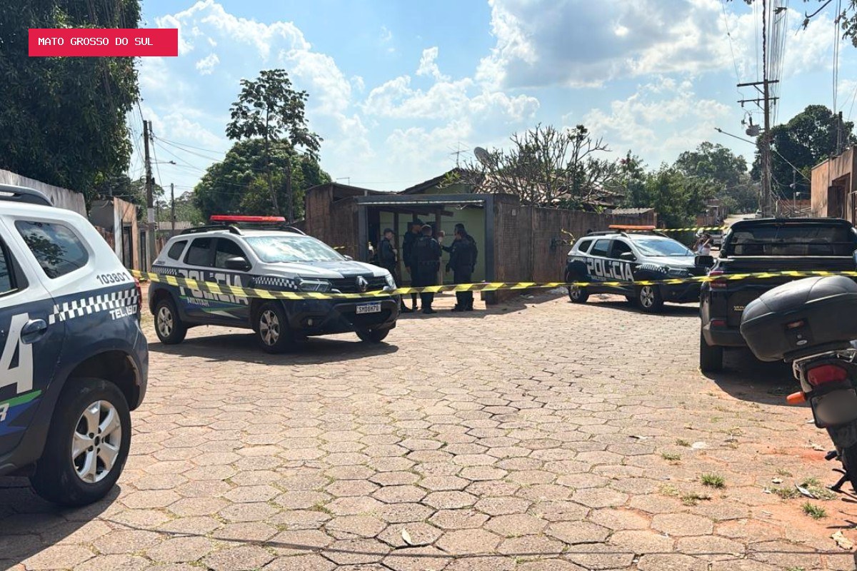 Suspeito de furtar carteira foge, invade residência, ameaça policiais e é baleado em Campo Grande