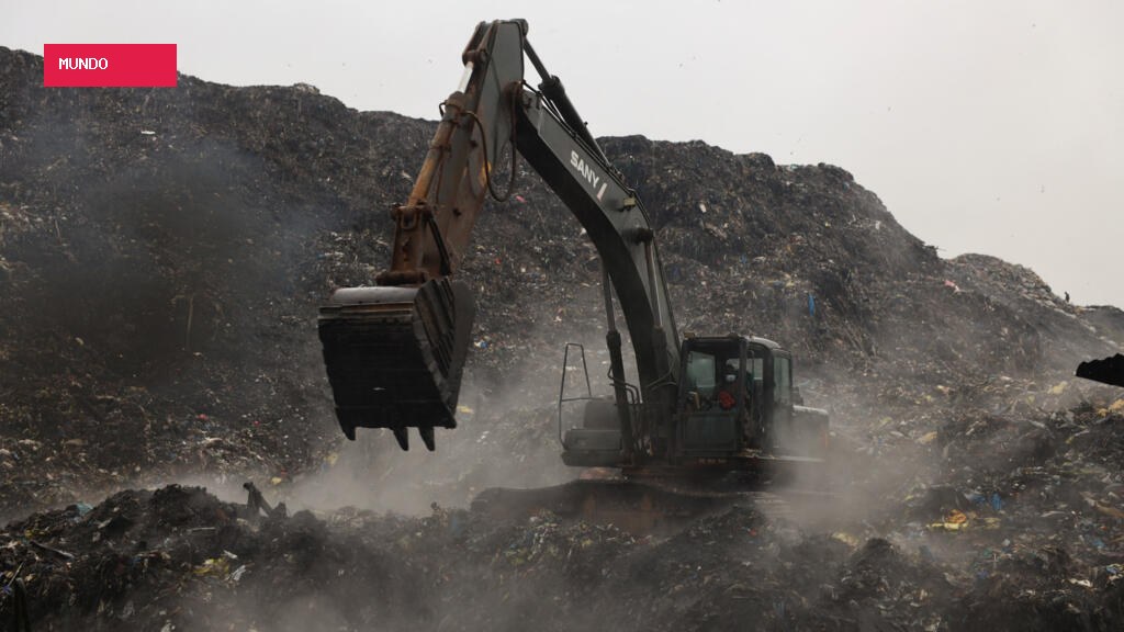 Guinea searches for survivors after landfill landslides kill 30