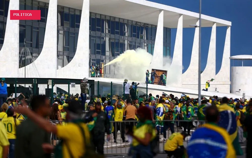 Chefe da campanha de Flávio Bolsonaro, Marinho pede a Fachin que STF julgue ações sobre a Lei da Dosimetria
