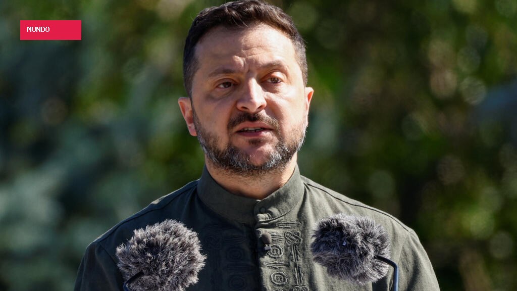 President Zelensky says having elections in Ukraine would 'destroy the country'