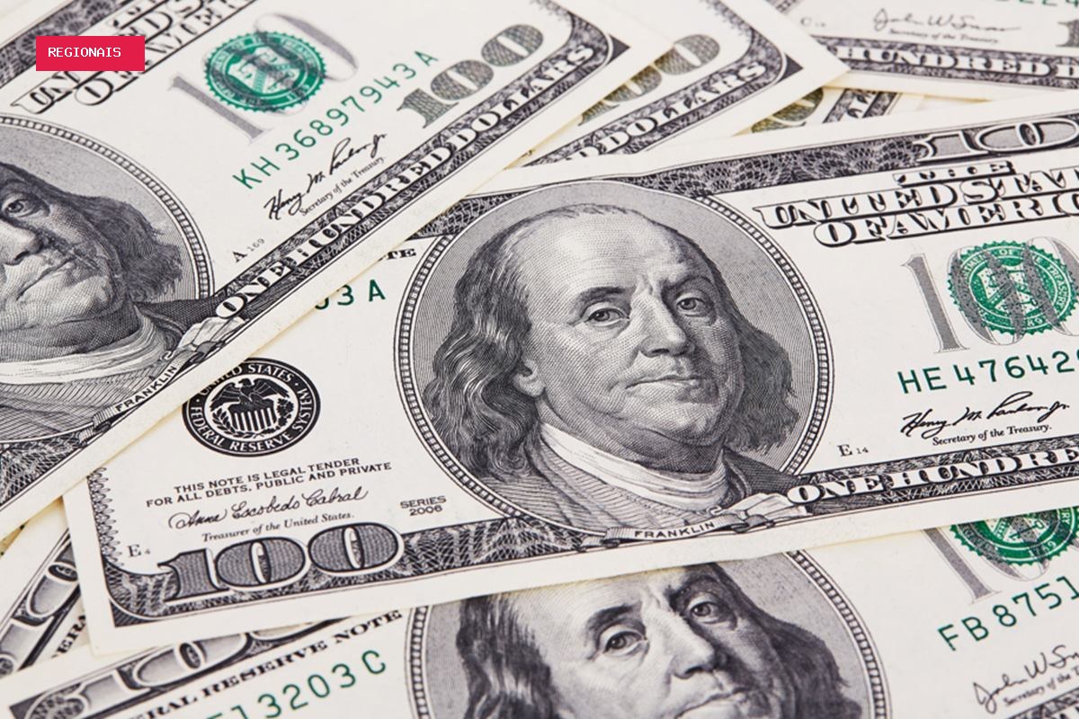 Dólar vai a R$ 5,21 com contra-ataque ao tarifaço e eleição. Bolsa cai