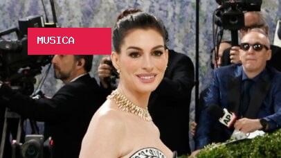 Jornal americano ironiza suposta ‘dependência’ dos EUA de Anne Hathaway