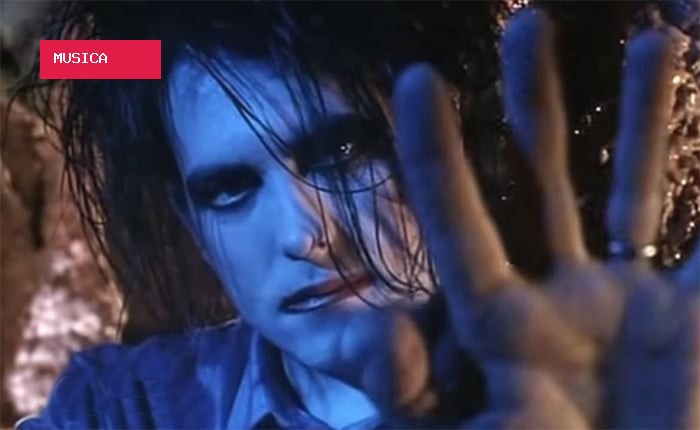 O erro de estúdio que melhorou um dos maiores sucessos do The Cure