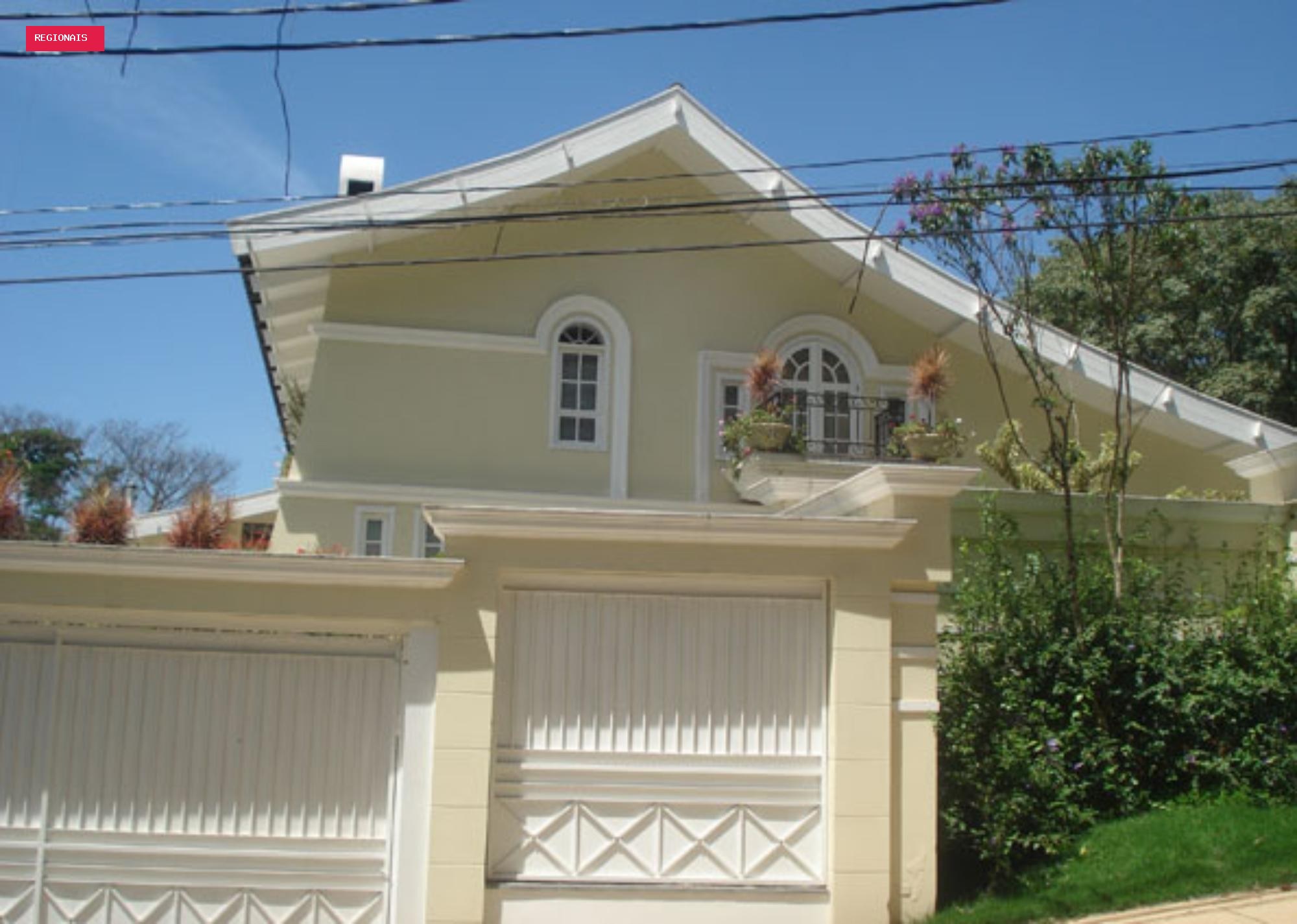 Funcionária da casa de Silvio Santos diz ter visto veículo antes de invasão à mansão e depois se escondeu