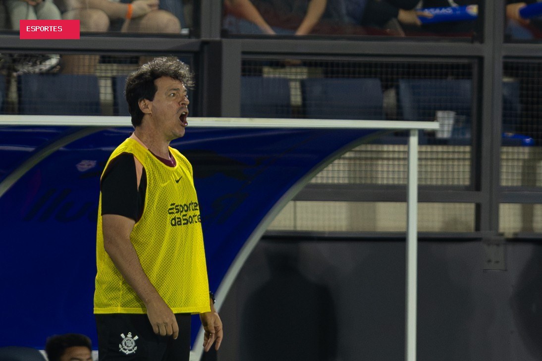 Diniz elogia disposição do elenco e comenta atrasos no Corinthians: "Jogadores são comprometidos"