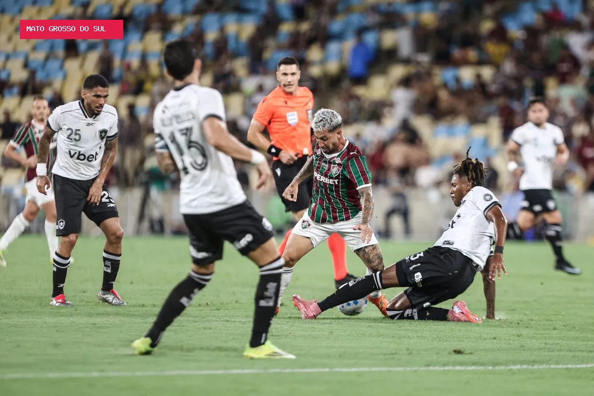 Brasileirão tem quatro jogos neste sábado e clássico carioca fecha a noite