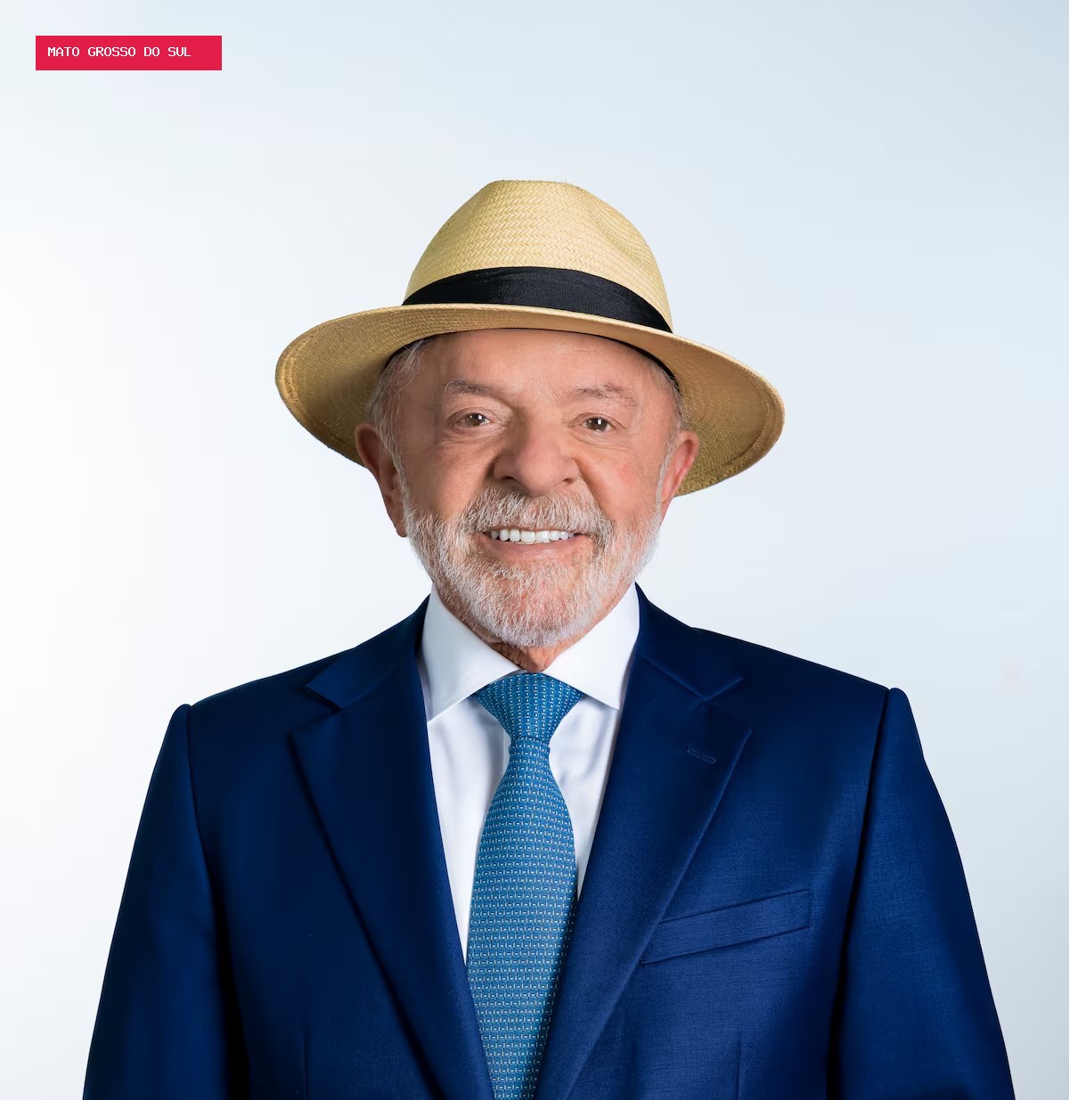 Lula registra foto com chapéu para urna pela primeira vez em campanha presidencial