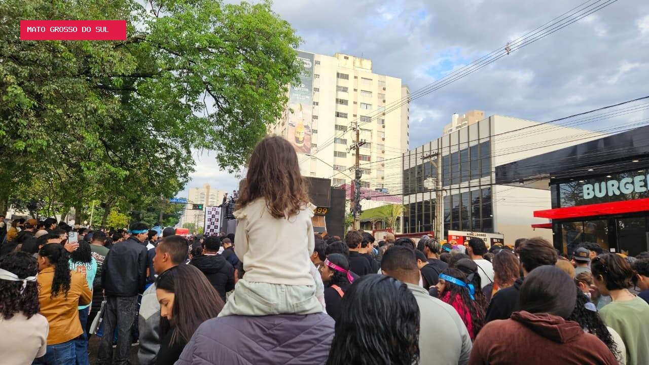 Marcha reúne fé, chuva e política no aniversário de Campo Grande