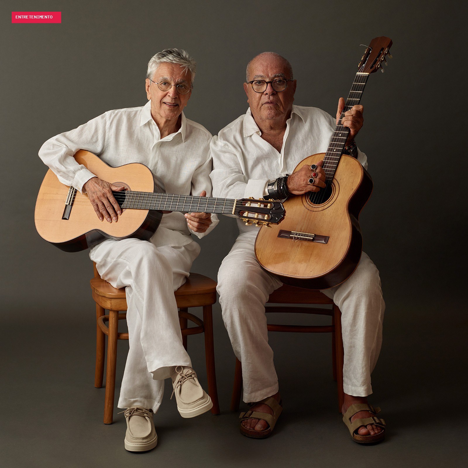 Caetano Veloso faz 'Coração vagabundo' bater de novo ao louvar João Gilberto em música do álbum de Cézar