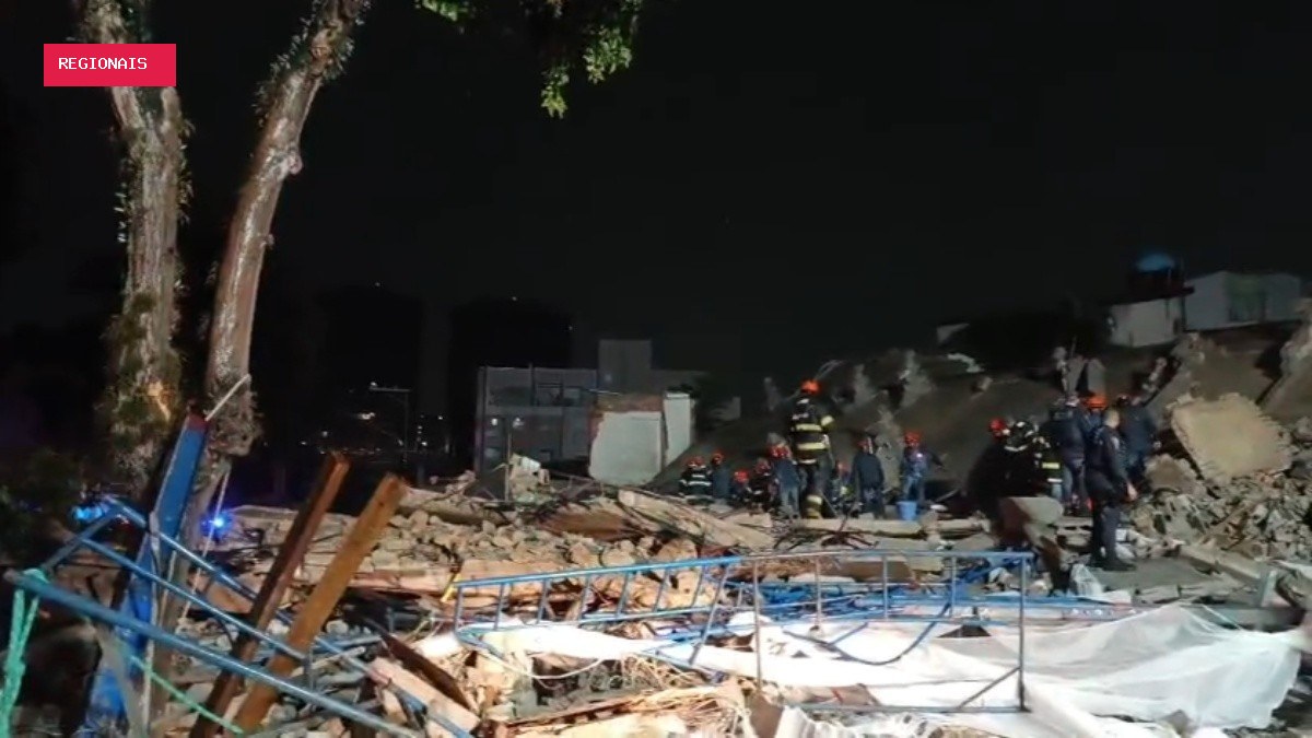 Prédio em construção desaba sobre casa e deixa ao menos uma pessoa morta na Penha, zona leste de SP