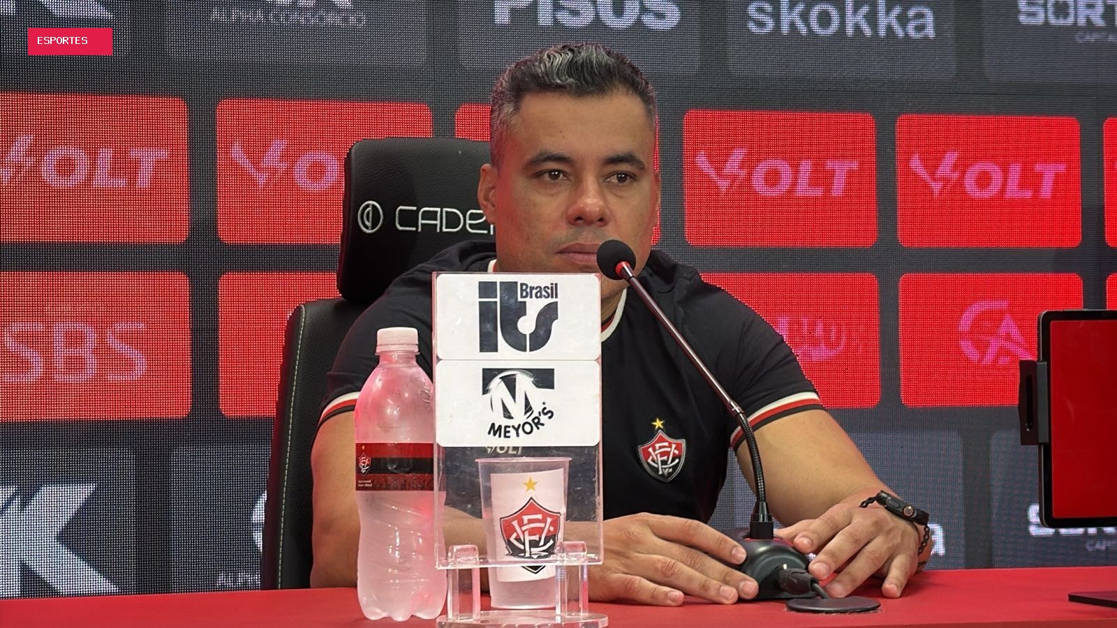 Jair Ventura vê retomada no Vitória após fim do jejum e avalia pressão: "Vivo mais momentos assim"