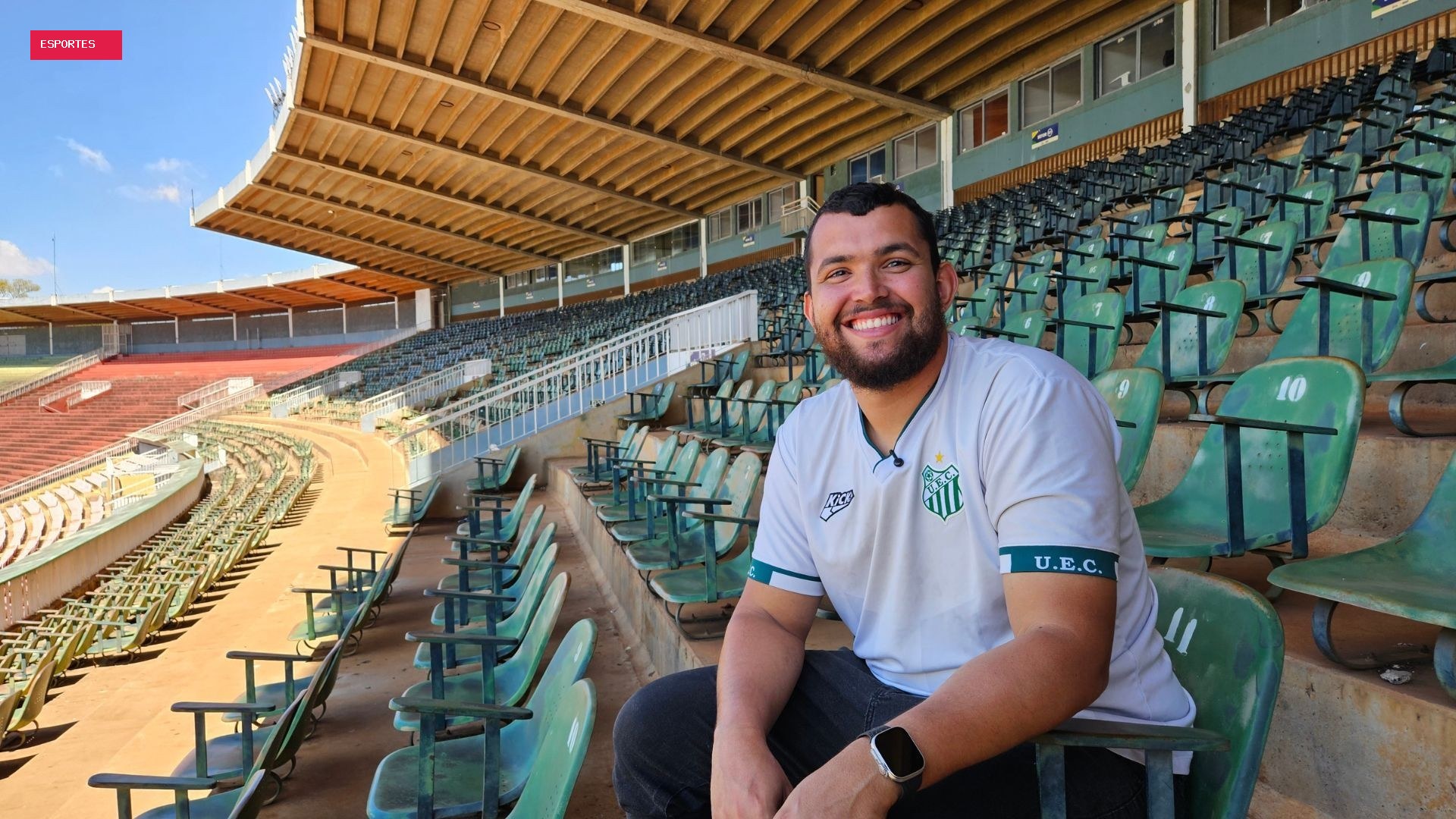 Há 13 anos, torcedor do Uberlândia mantém cadeira vazia no estádio para pai falecido: "Sinto a presença