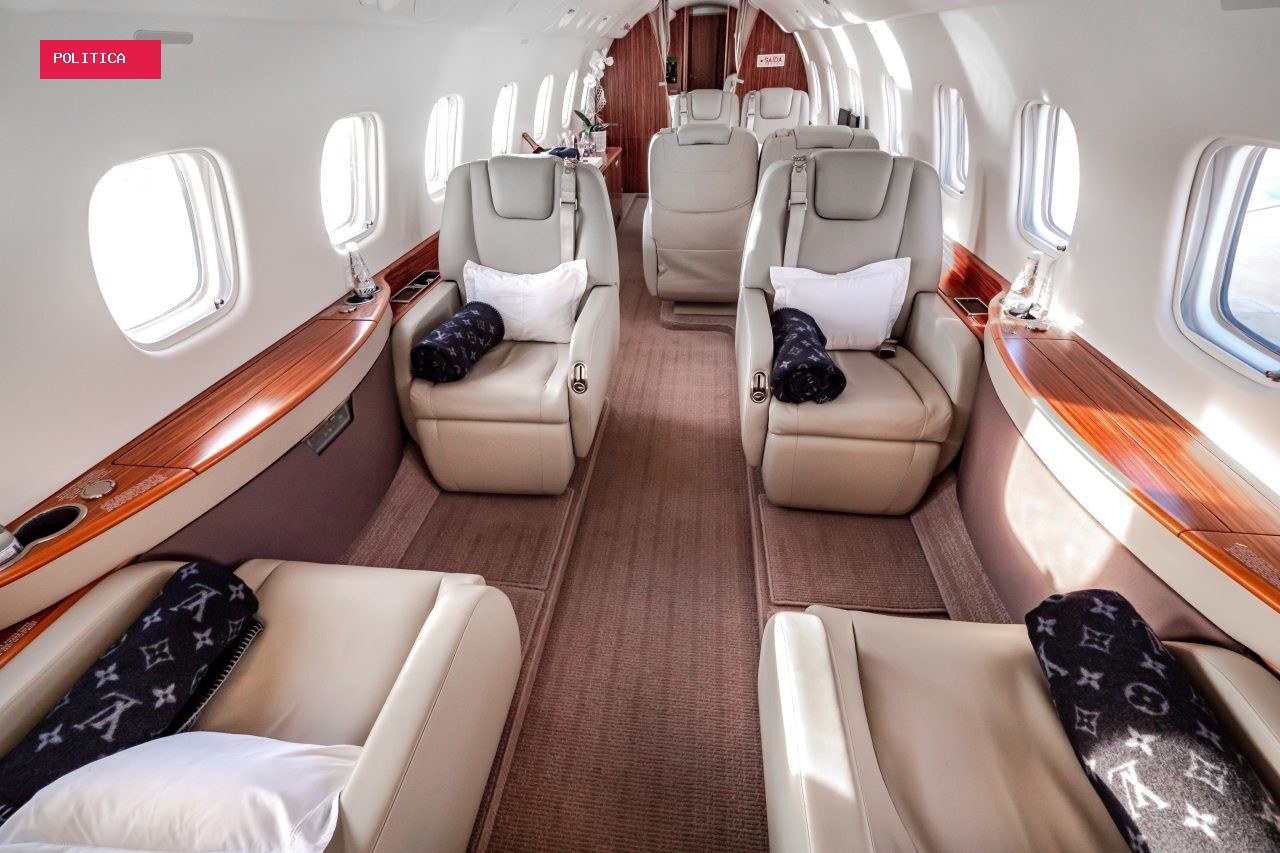 FOTOS: como é avião de Vorcaro usado por Flávio Bolsonaro e Moraes