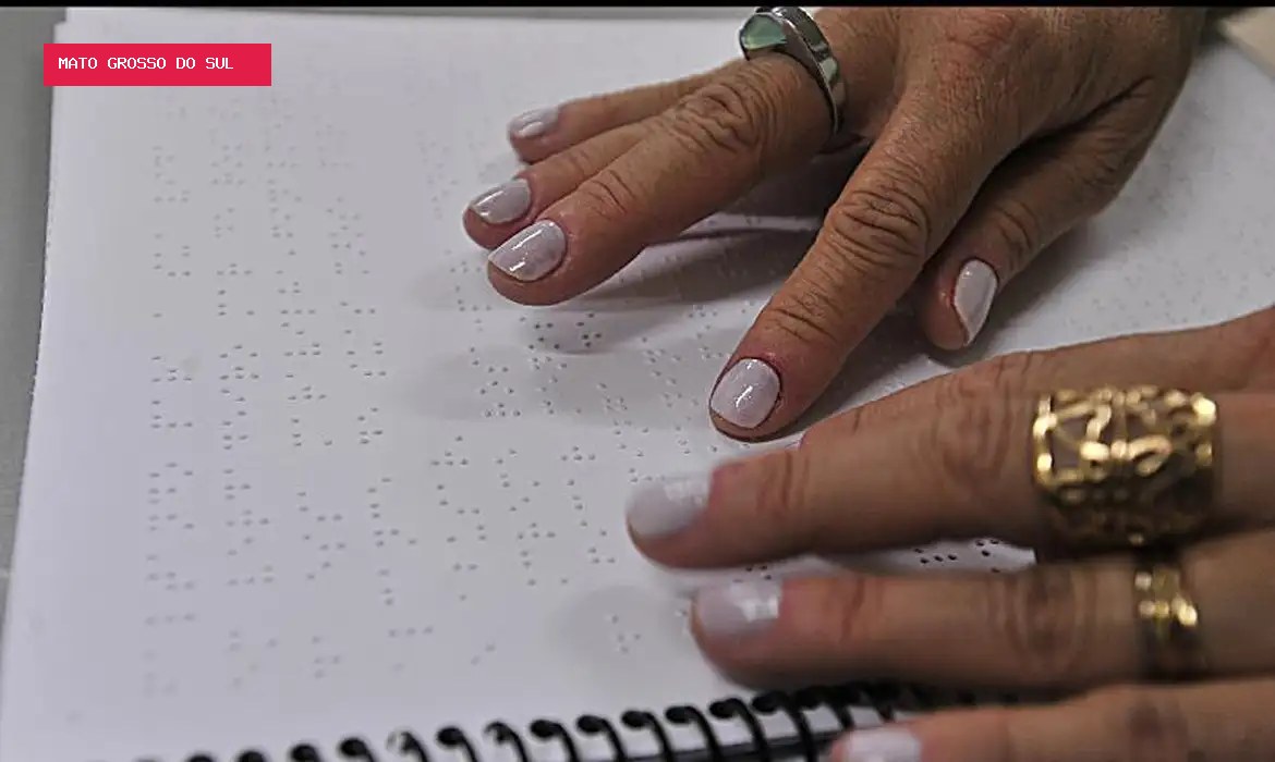 Brasil tem 95 centros de reabilitação visual e IA amplia recursos de acessibilidade