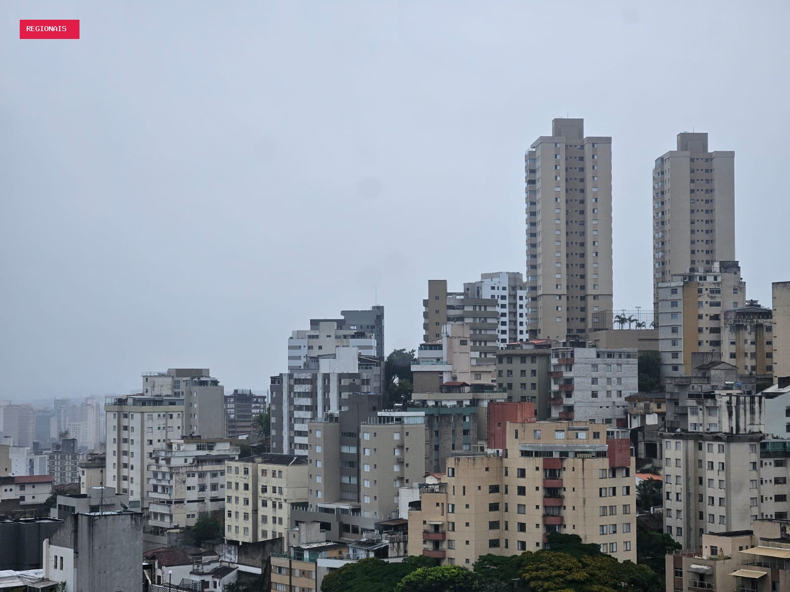 BH tem previsão de chuva e raios nesta quinta; máxima chega a 30 °C