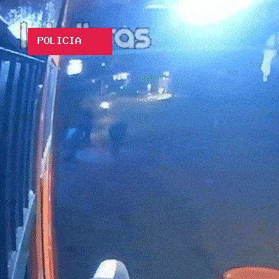 Vídeo mostra passageiro de motocicleta descendo e atirando contra adolescente