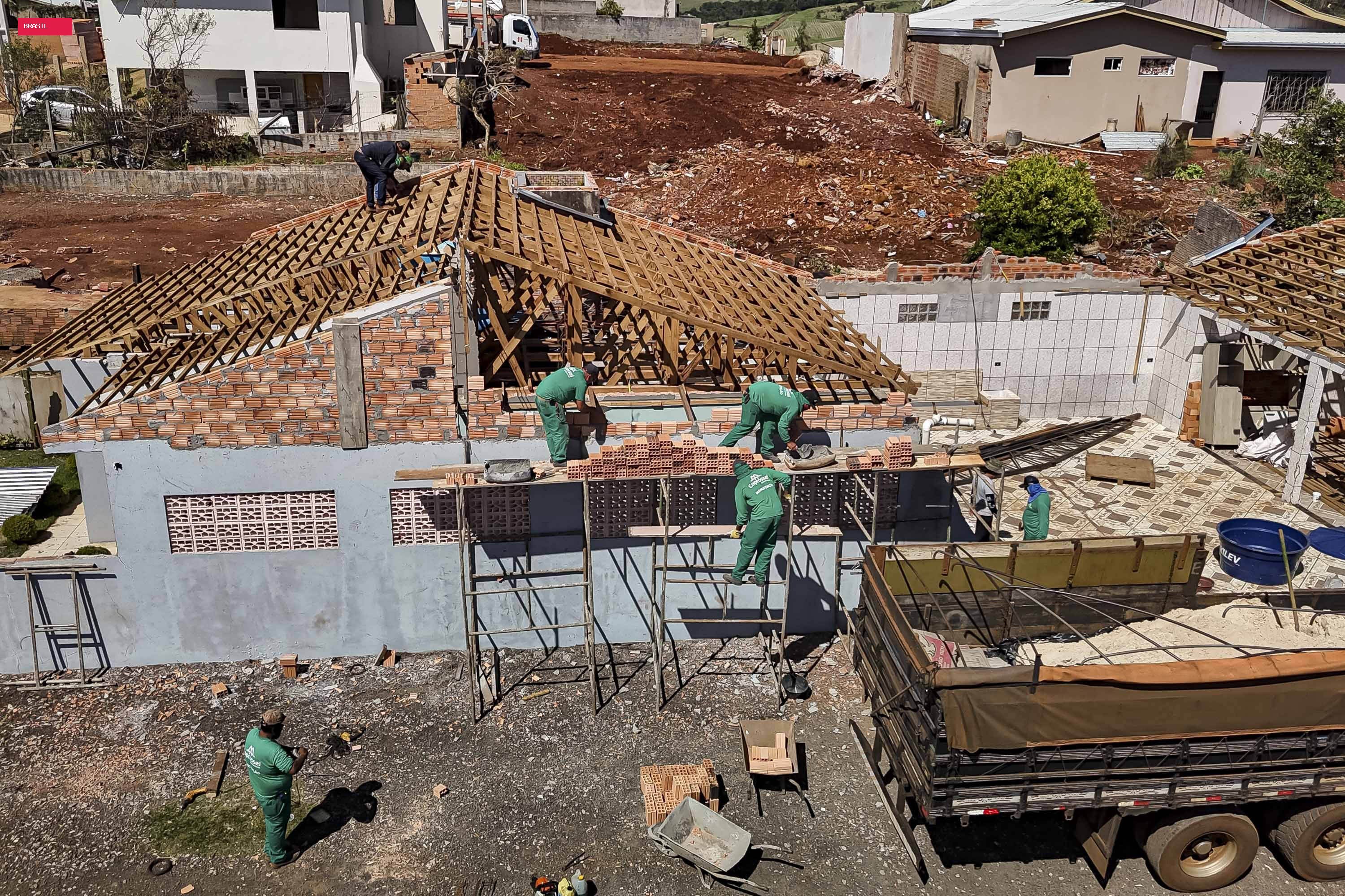 Moradores de nove cidades do Paraná podem solicitar saque de até R$ 6,2 mil do FGTS por calamidade, após
