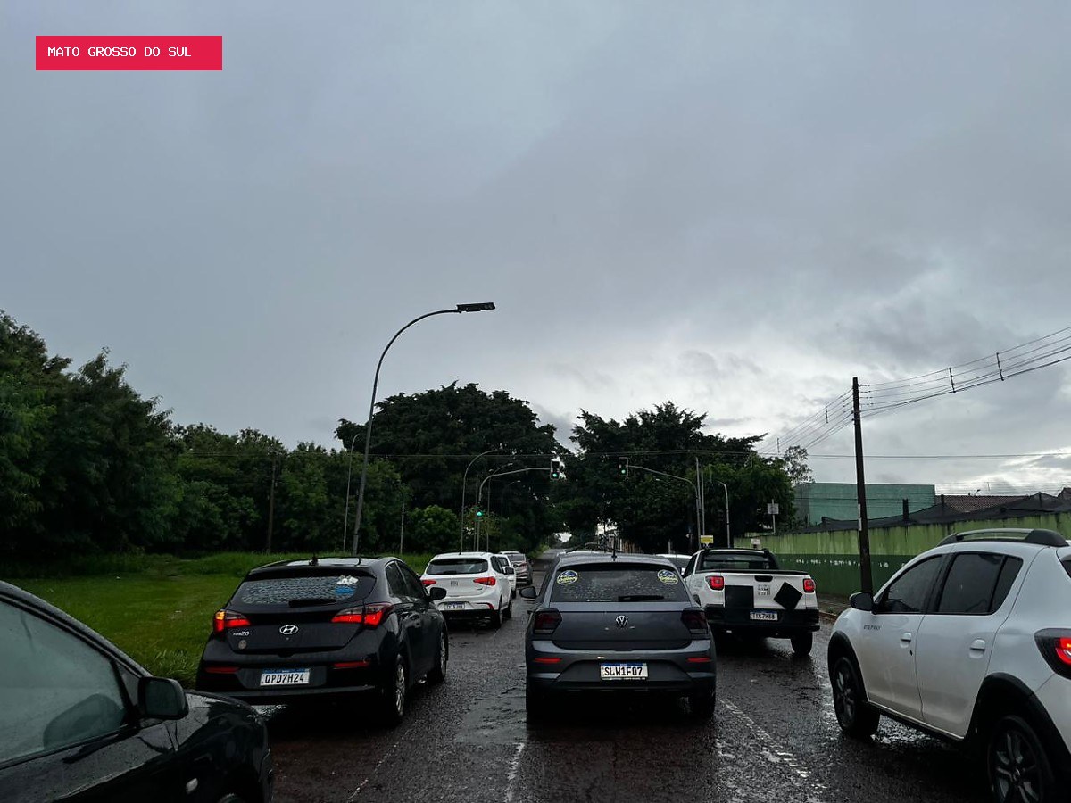 MS registra mais de 69 mm de chuva e segue sob alerta para tempestades