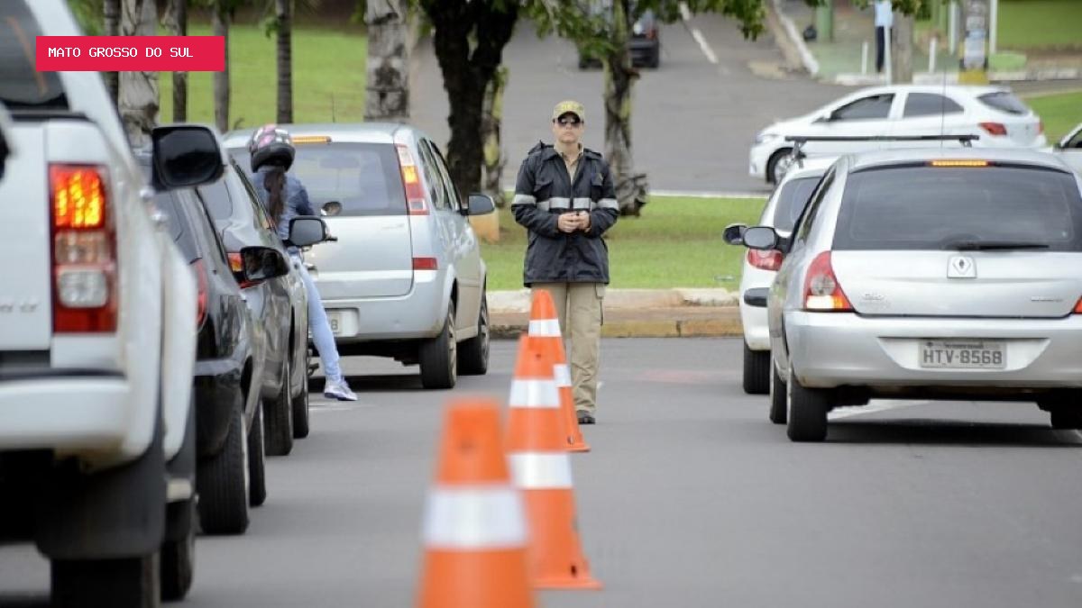 Caminhões precisam mudar rota por obras em pontes da MS-040