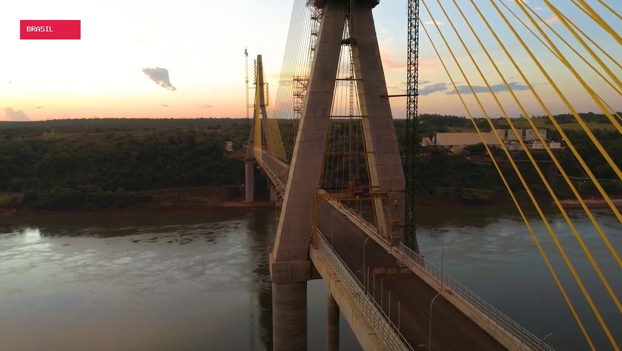 Inaugurada há nove meses, ponte que liga Brasil ao Paraguai libera passagem de carros para moradores de