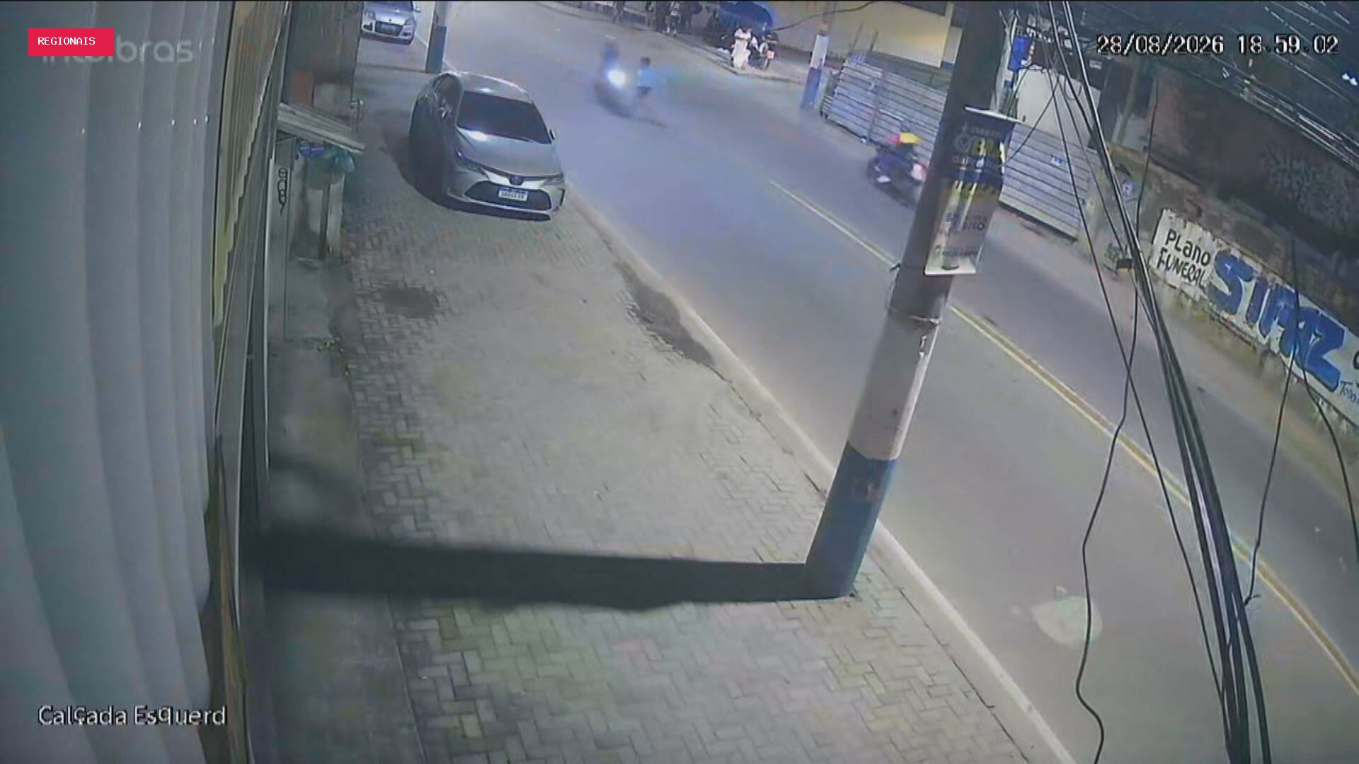Idosa de 76 anos é atropelada por moto em Belford Roxo, e motociclista foge sem prestar socorro; VÍDEO