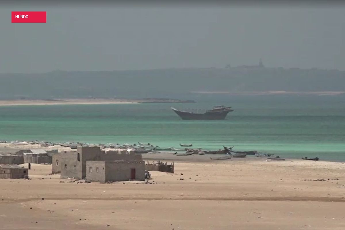 Houthis tomam cidade portuária no Iêmen próxima ao Estreito de Bab el-Mandeb