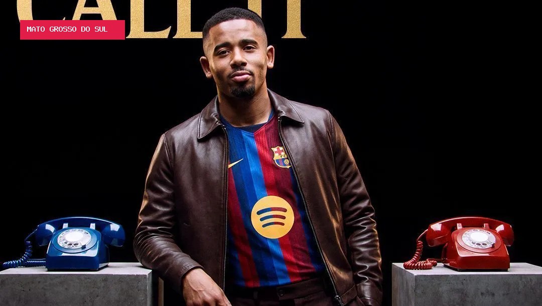 Hansi Flick elogia Gabriel Jesus e atacante pode estrear pelo Barcelona