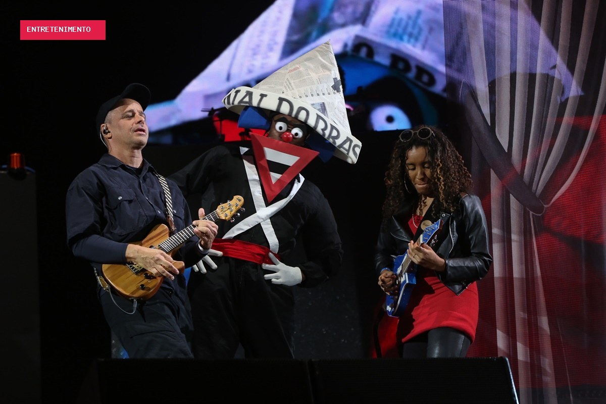 Público passa mal com spray lançado em show do Baiana System no Rock in Rio