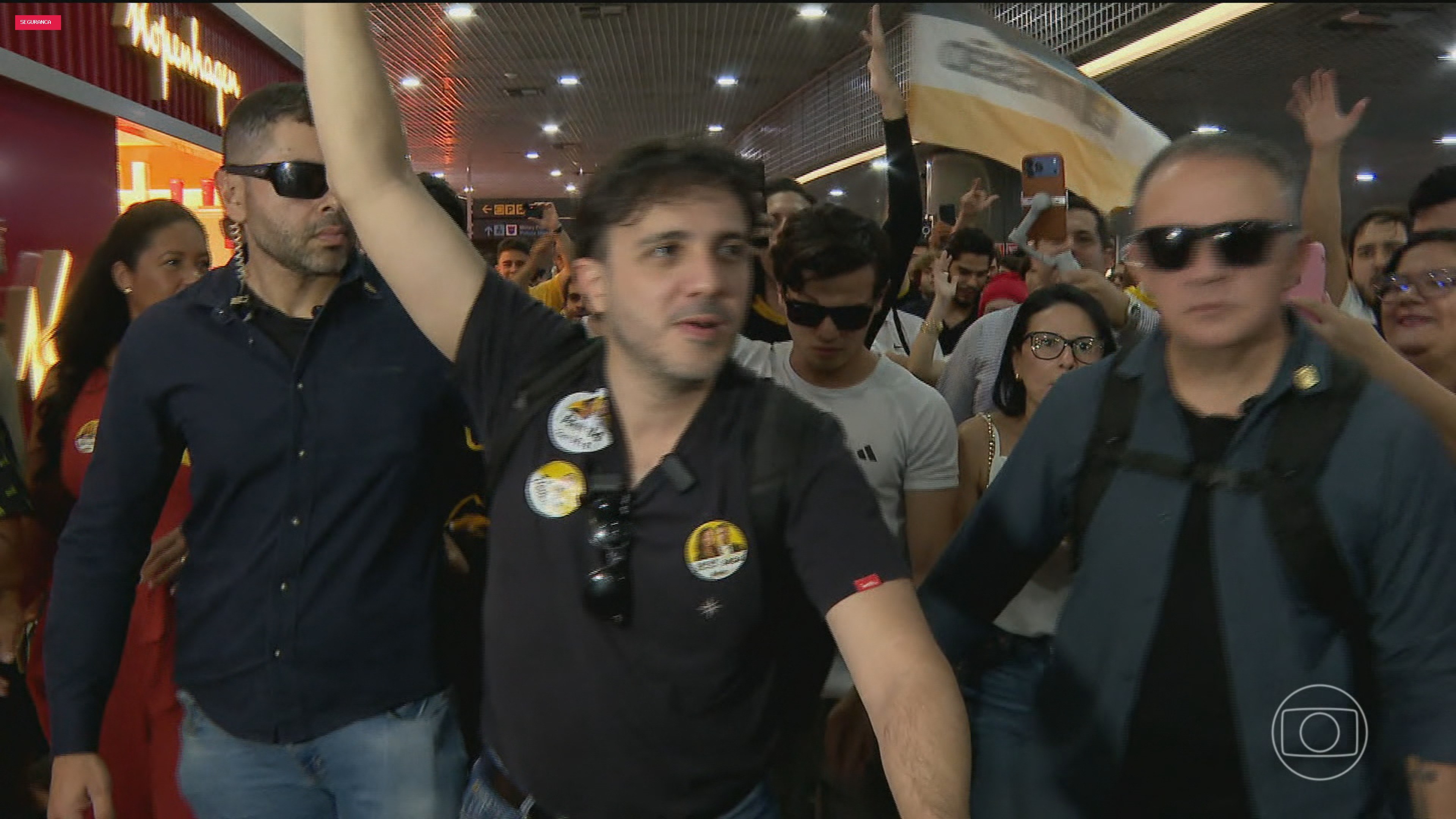 Renan Santos, candidato à Presidência pelo Missão, faz campanha em Pernambuco