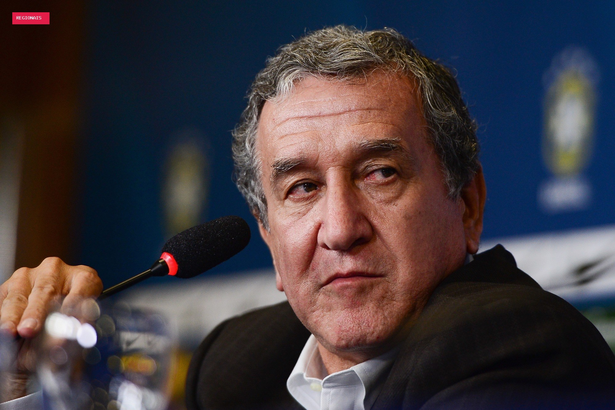 Carlos Alberto Parreira vai continuar tratamento em casa após alta médica