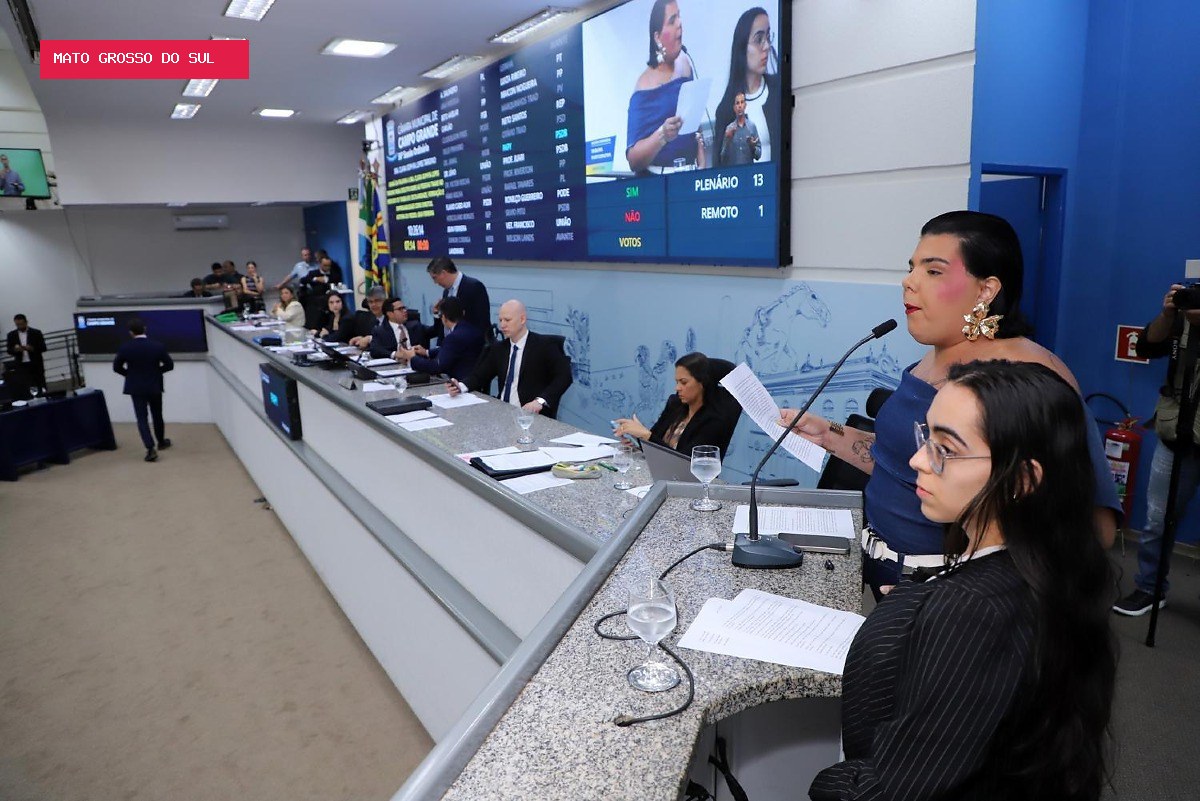 Vereadores rejeitam projeto que proibia reserva de vagas para pessoas trans em concursos